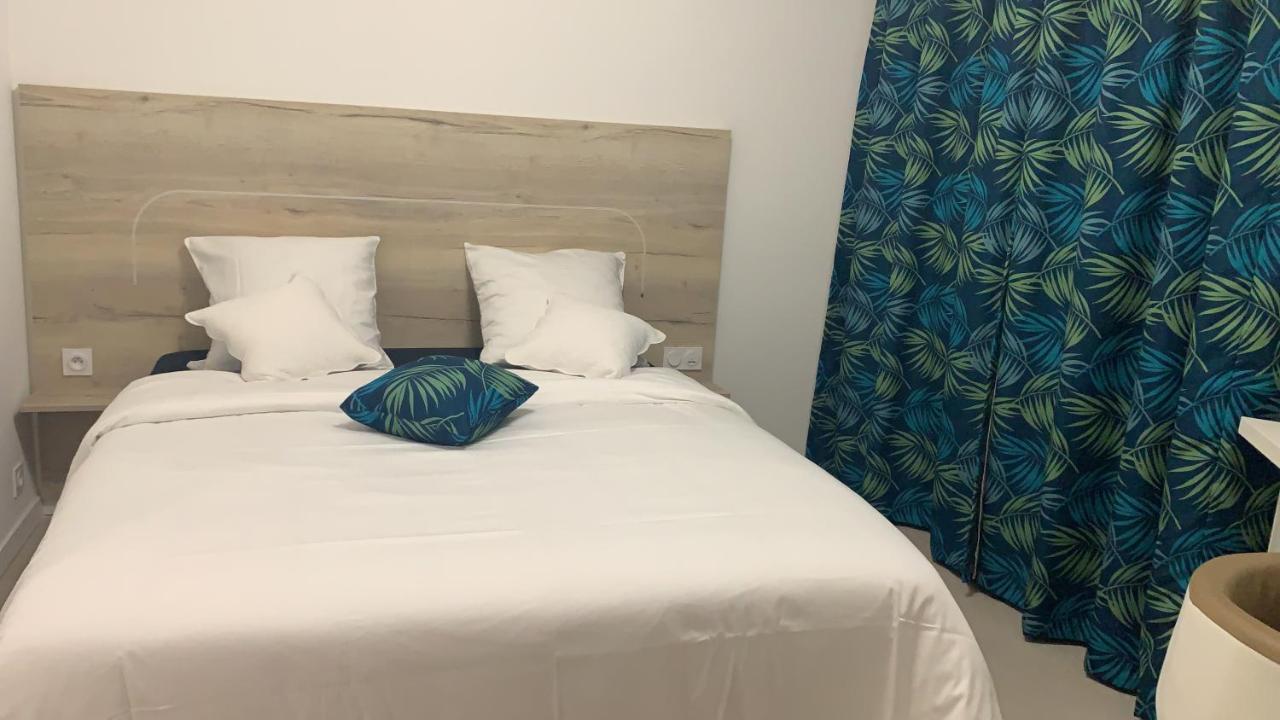 Appartamento Douceurs Des Iles Fréjus Esterno foto