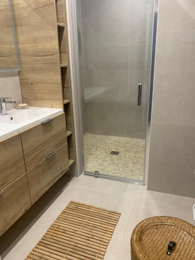 Appartamento Douceurs Des Iles Fréjus Esterno foto