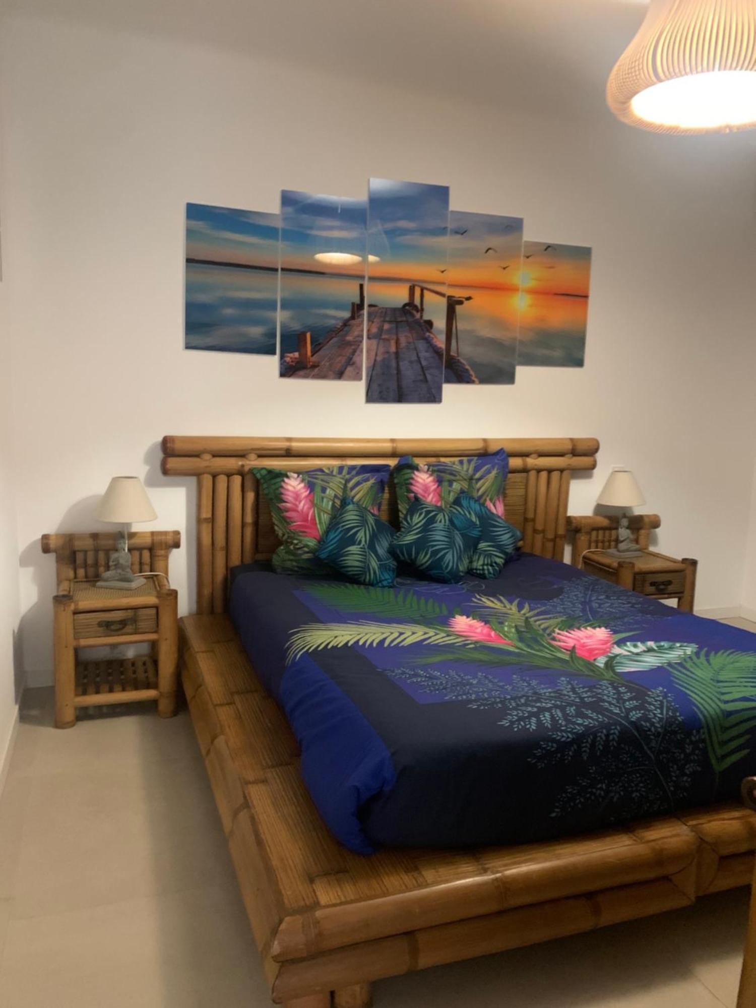 Appartamento Douceurs Des Iles Fréjus Esterno foto